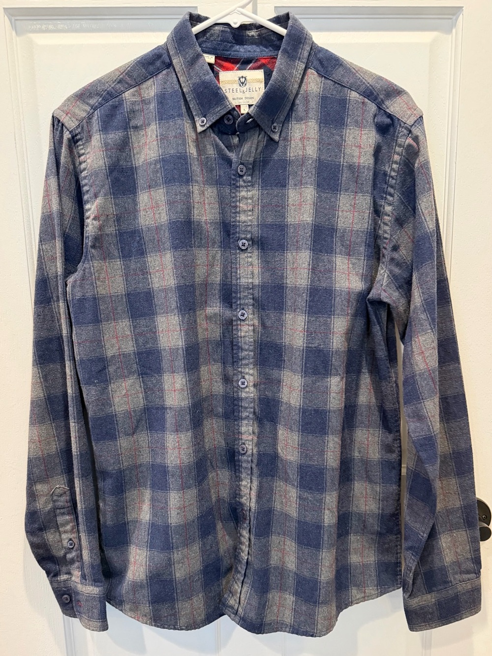 Steel & Jelly Men's Grey/Navy Plaid Long-Sleeve Button-Down Shirt